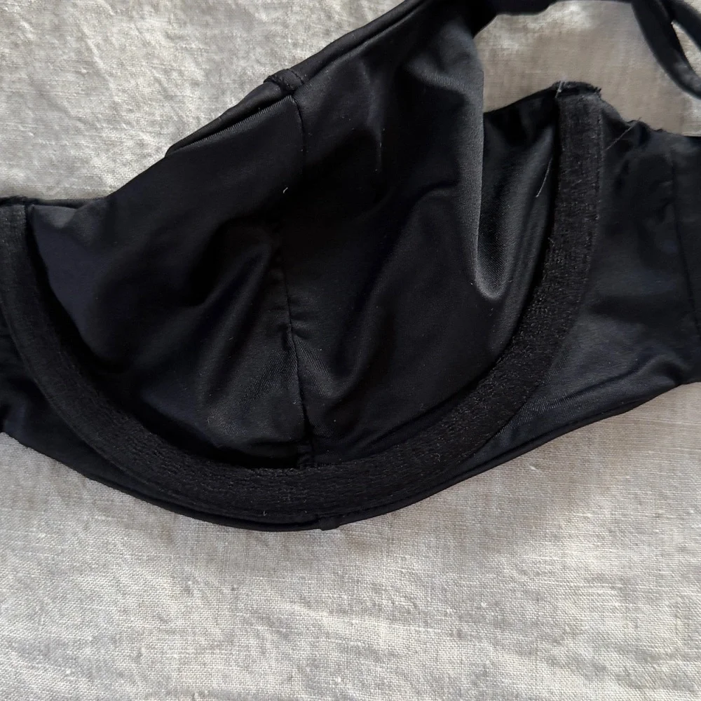 Frankie's Bikinis Black Women's swim suit top only SIZE LARGE - Picture 4 of 7